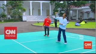 Jokowi Main Bulutangkis Lawan Atlet Nasional