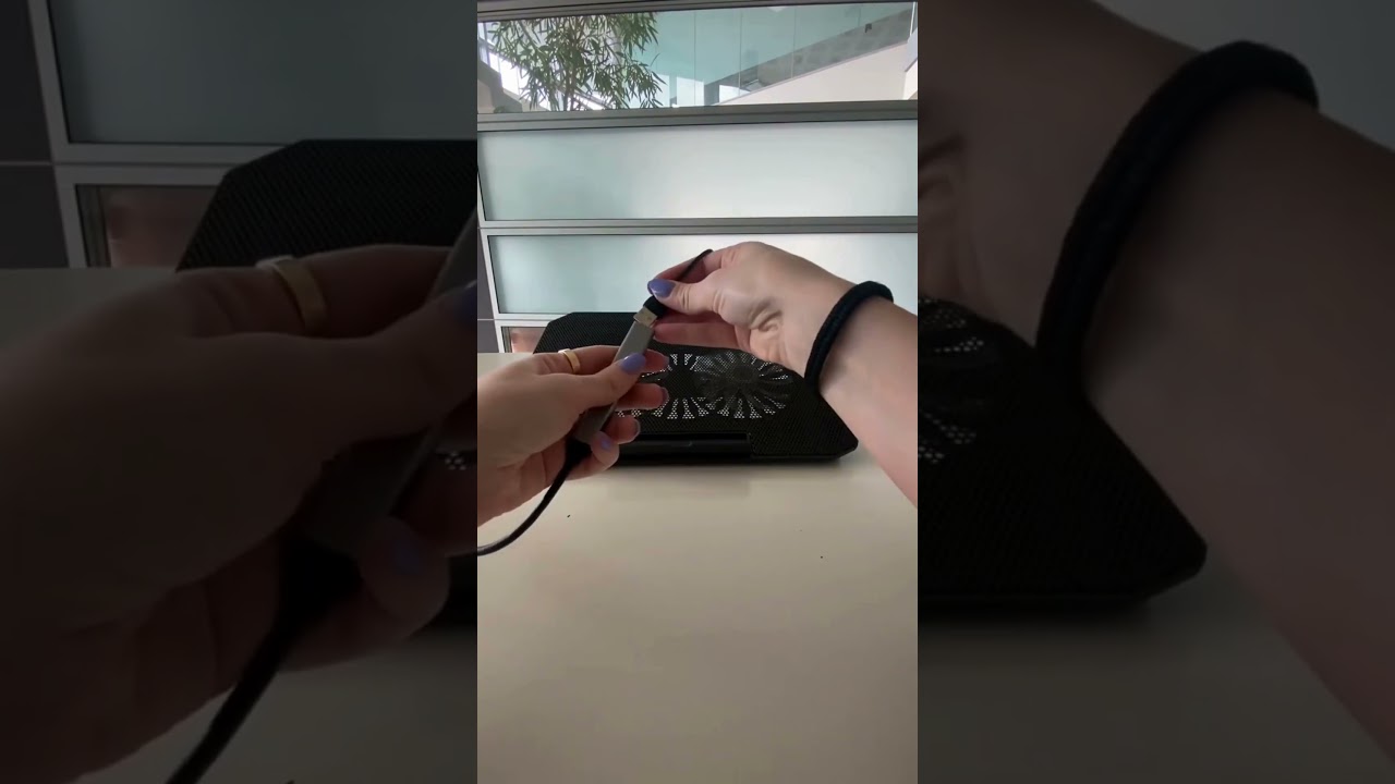 Base di raffreddamento regolabile per Notebook di Techly 