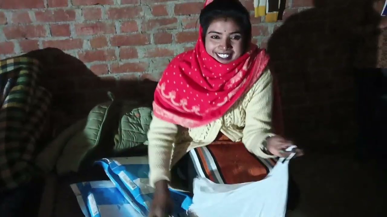 नरेन्द्र बौद्ध सुनीक्षा बौद्ध गए मार्केट में 