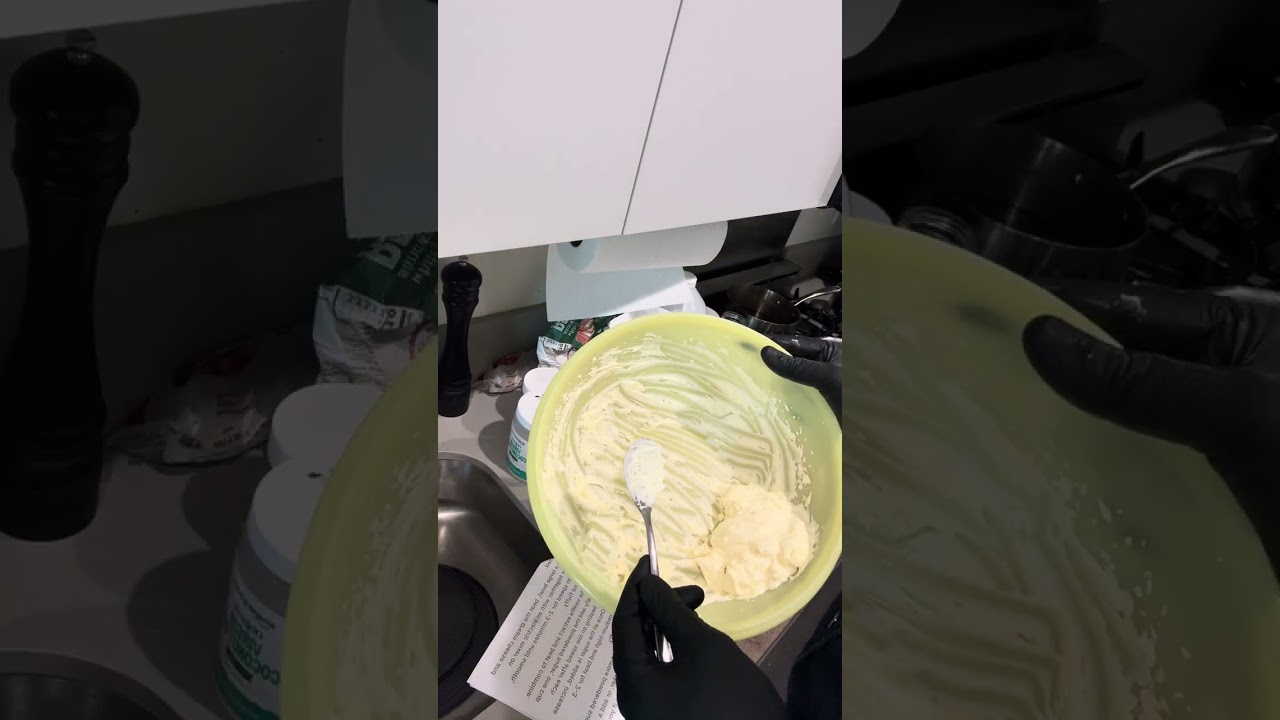 Easy Eggless Vanilla Cake: Mixing the cream cheese frosting 