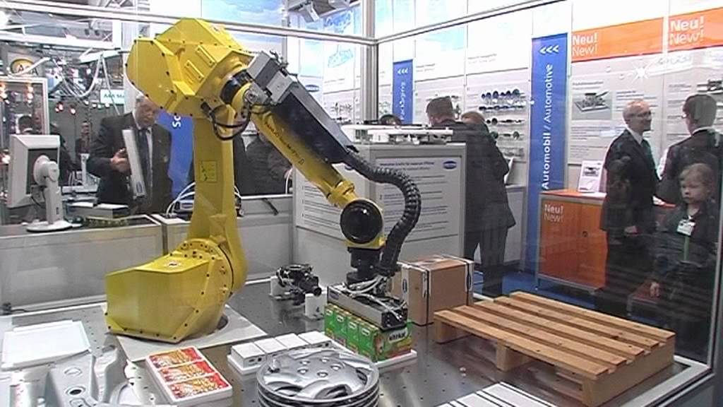 Robot m30 pro. Fanuc 410ib/300 паллетирование. Робот для фасовки. Робот манипулятор для укладки. Роботы упаковка продукции.