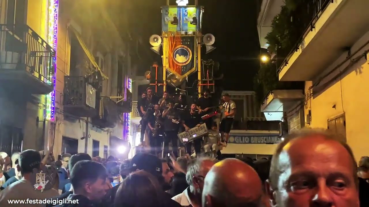 Brusciano 2025 - P.za Primavera Giglio Spogliato