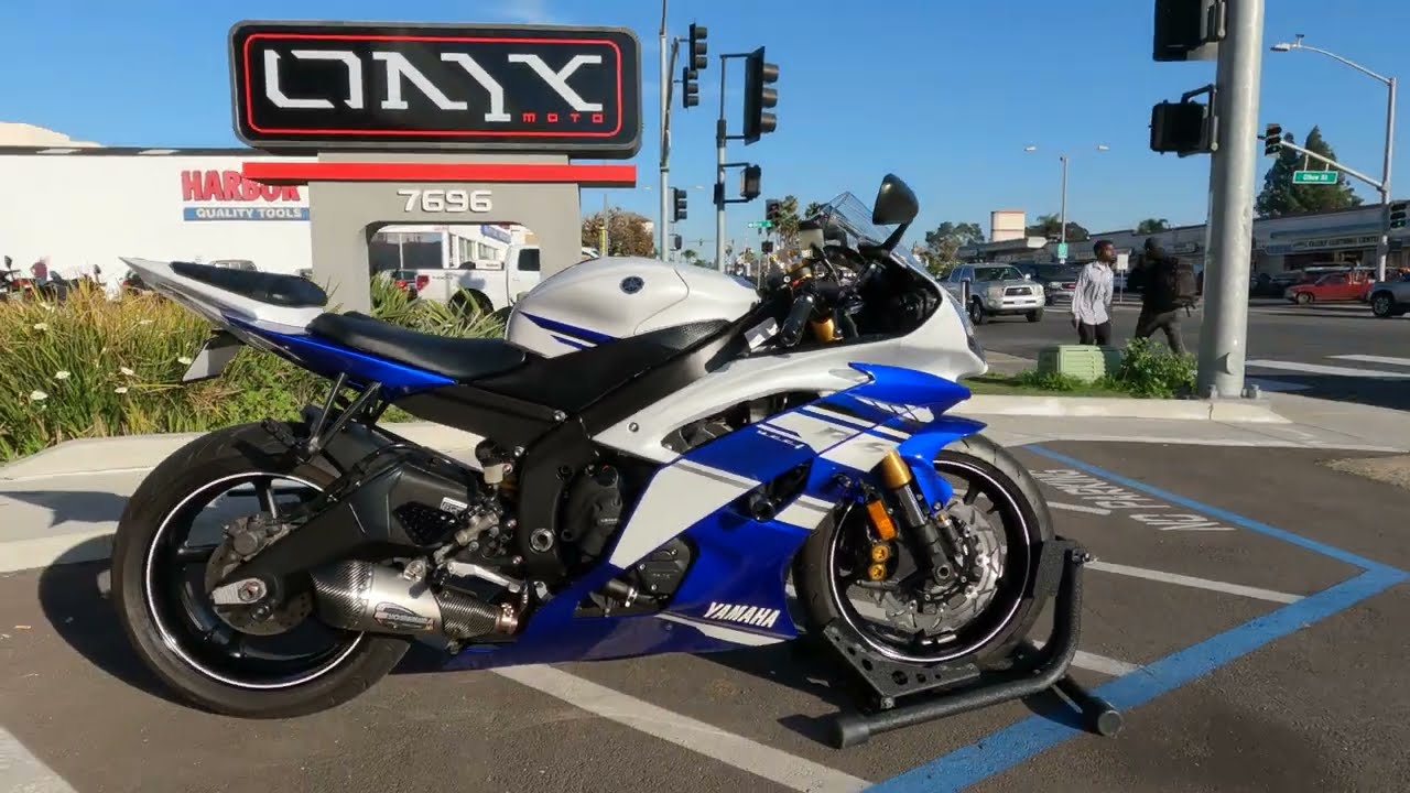 2014 Yamaha R6 / Walk Around / Start Up / Sound Clip - YouTube