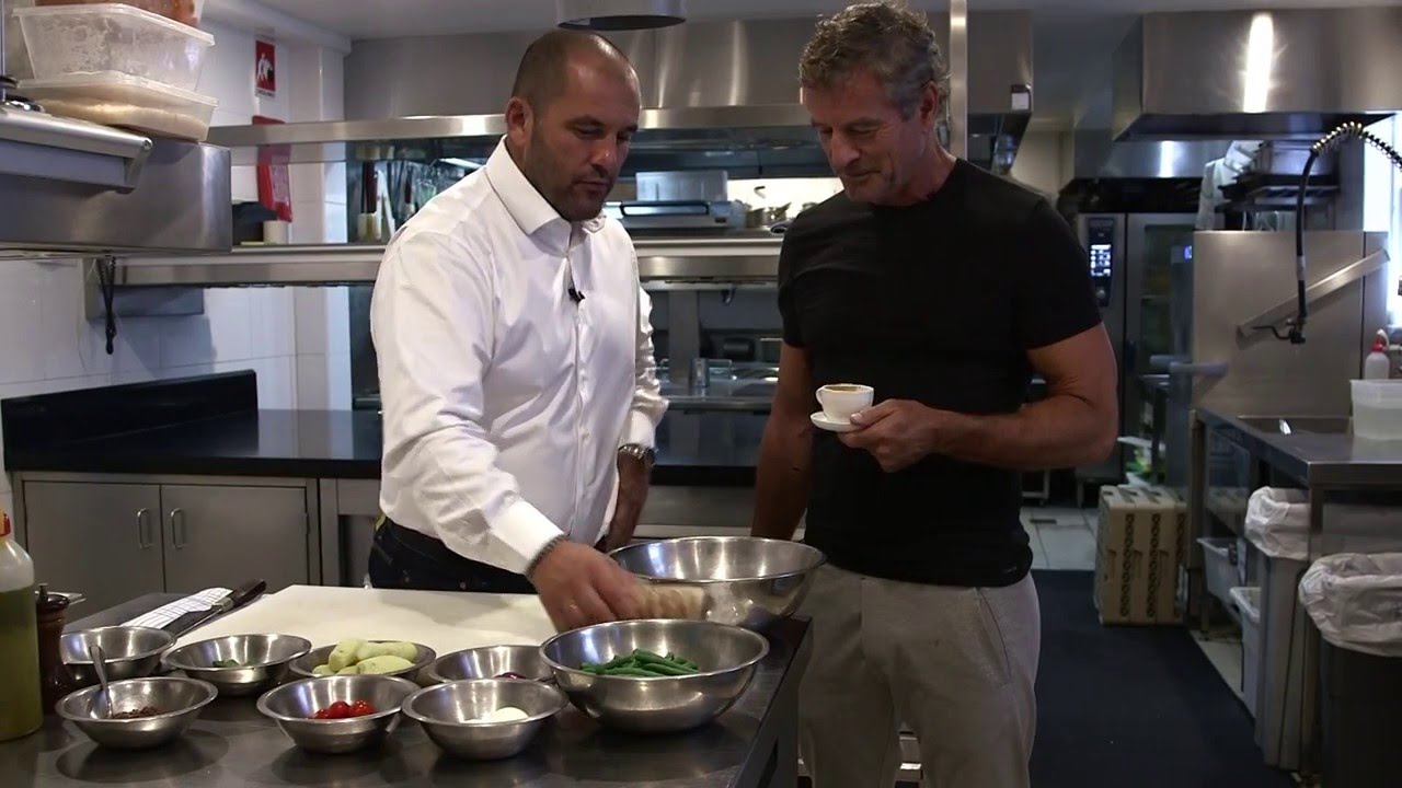 Guillaume and MB cooking up a storm! - YouTube