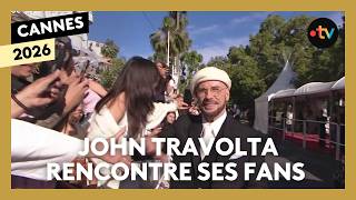 #Cannes2026. John Travolta rencontre ses fans avant de monter les marches du festival