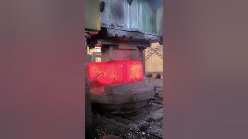 Large forging plane correction process- Good tools and machinery make work easy