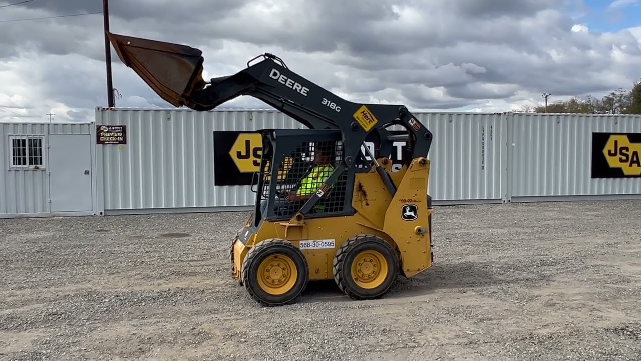 2017 John Deere 318G Skidsteer Loader