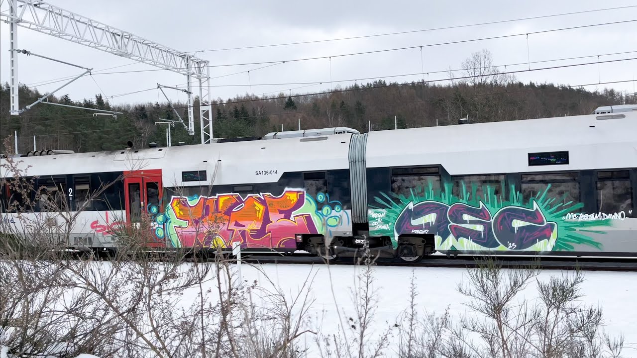 Colorful train 🎨 - YouTube