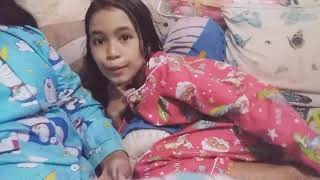 Pakai Baju Tidur Bareng Bersama Temen