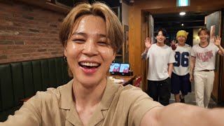 Jimin Toronto Sighting: He Enjoys Eating in a Restaurant with BTS Dancers