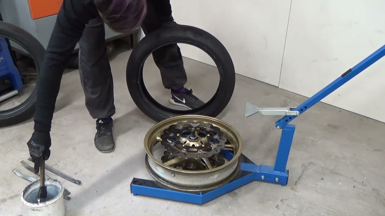 MotOrg ry tarjoaa, DIY huoltovideo nro 4: Renkaiden vaihto