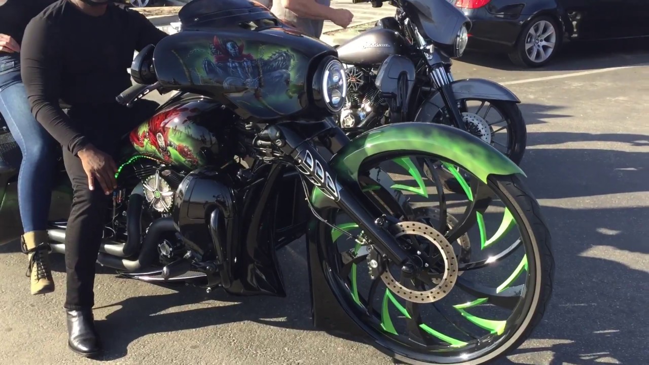 Spawn Bagger Motorcycle with LEDS YouTube