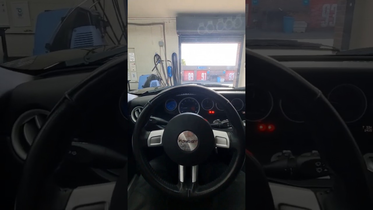 2005 Ford GT Interior With Engine Idle