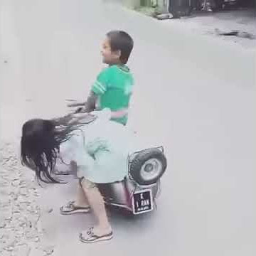 parody  lucu Romantis ANAK KECIL BONCENGAN VESPA Lucu  anak kecil pakai vespa 2018