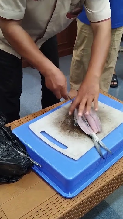 Tips cepat cabut duri ikan bandeng #cabutduri #masakanindonesia @ainurainur1402