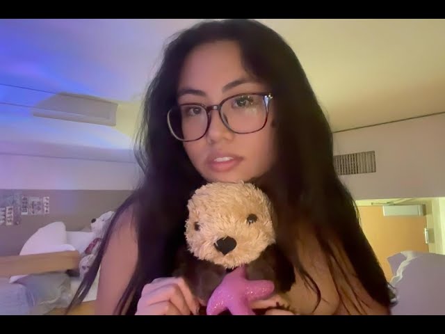 lofi fabric scratching, tapping, & hand rubbing asmr :D