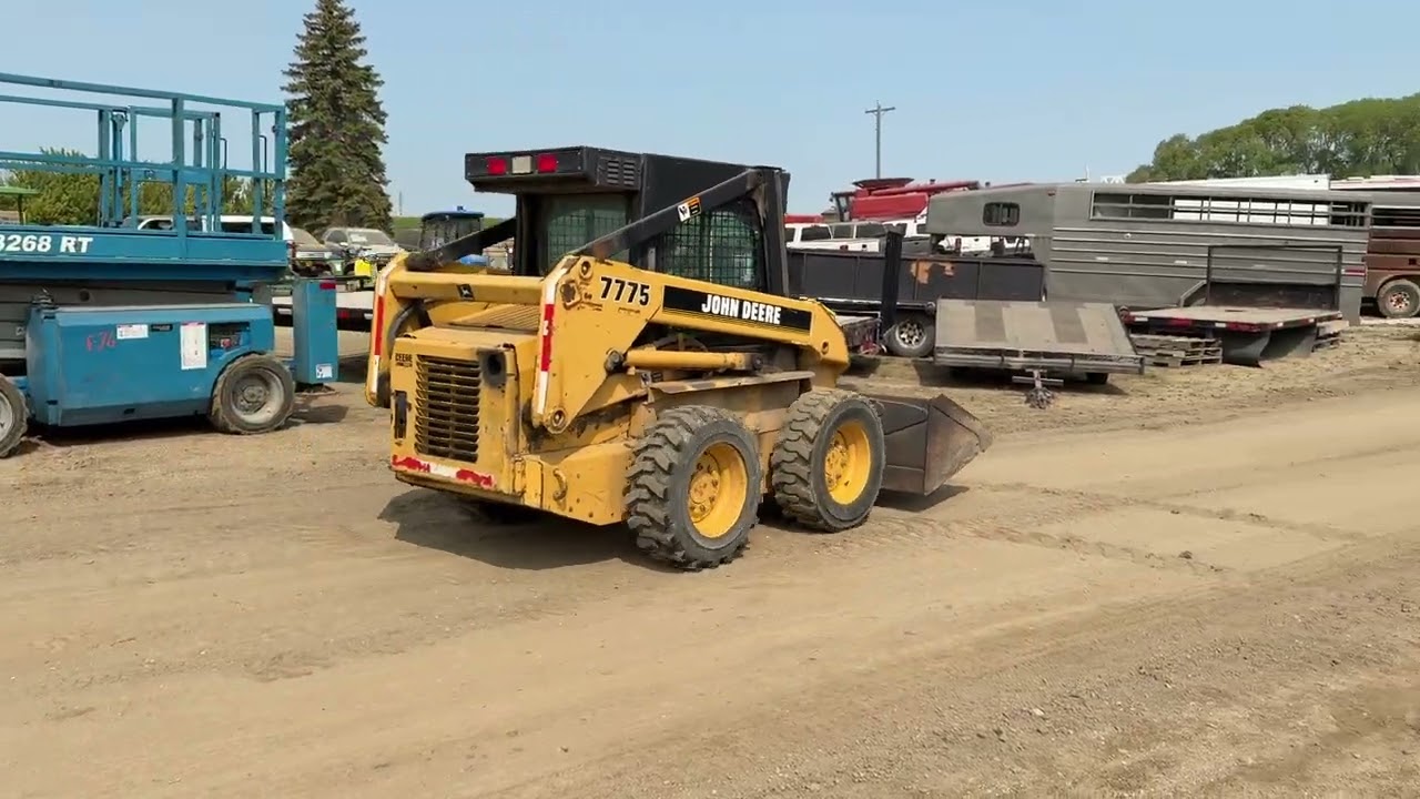 JD 7775 Skidsteer, S/N X040442, F127, Selling June 7/25 @ www.fraserauction.com