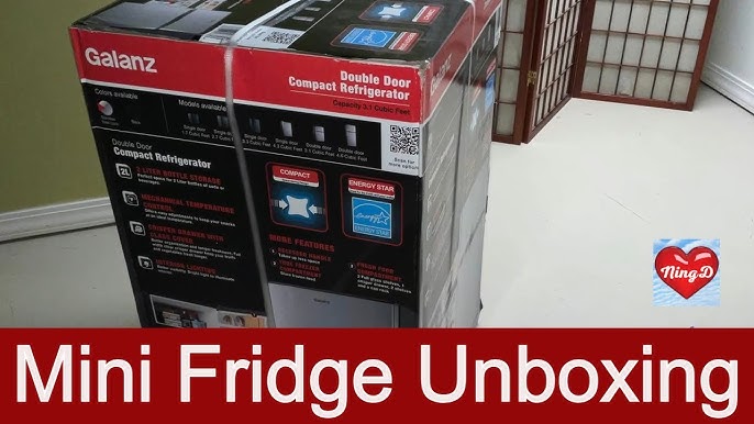 Frigidaire - Retro Compact Mini Fridge, Chrome Handles, 4.5 Cu ft, Built-In Water Dispenser - Black