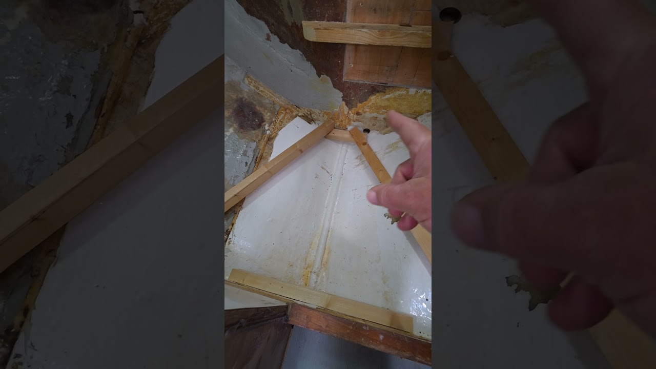 ⁣New shower floor for our heads with 17 days left of our 100 days to launch challenge #BoatRefit #DIY