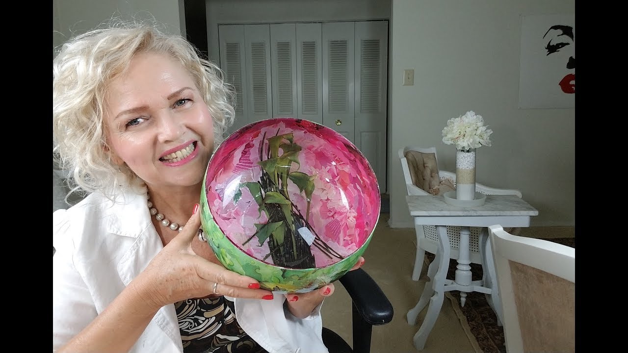 Faça Você Mesmo - Colagem com Folhas de Revistas.