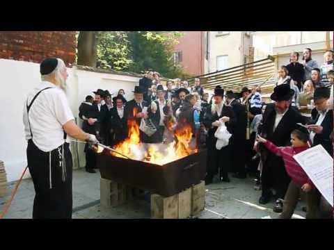 Bread burning in Antwerp Belgium Erev Pesach (official location #1)