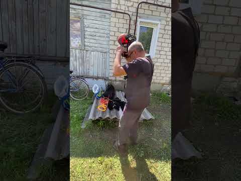 На покосе у девочек / ГАРДЕЙ И ИВАНЫЧ #рек #россия #тренды #shortsvideo #рекомендации #топ #а4 #дед