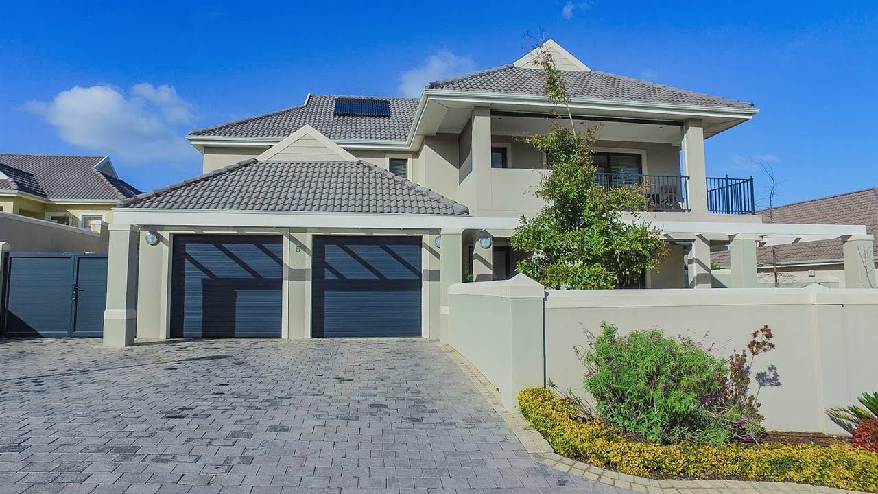 4 Bedroom House for sale in Western Cape Cape Town 