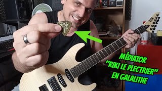 TEST : médiator 3 pointes en Galalithe par Riki le Plectrier