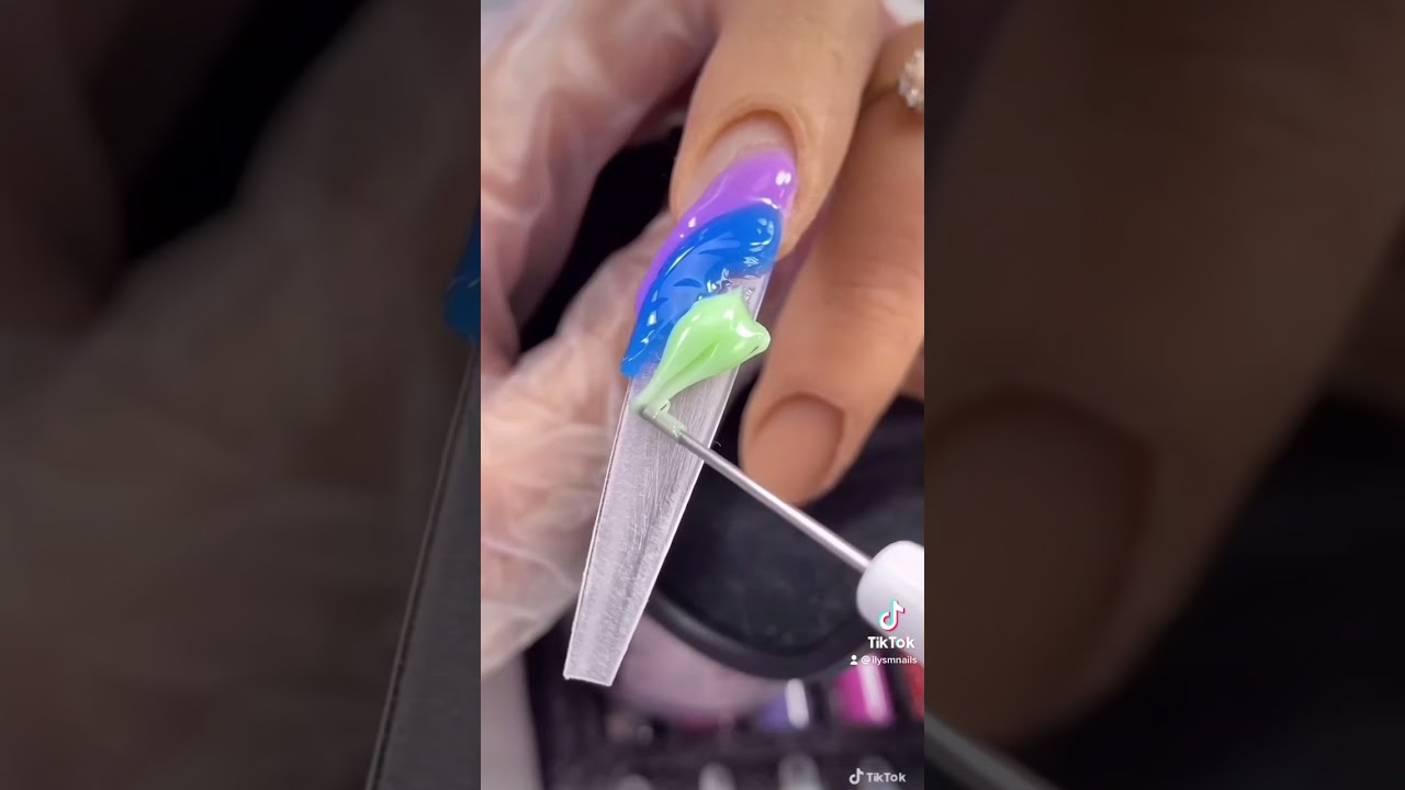 XL Rainbow blend Nail