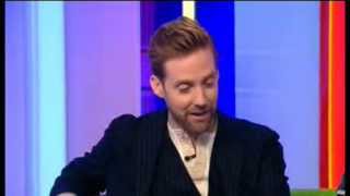 Ricky Wilson talks about being Mugged the Kaiser Chiefs [ with subtitles ]