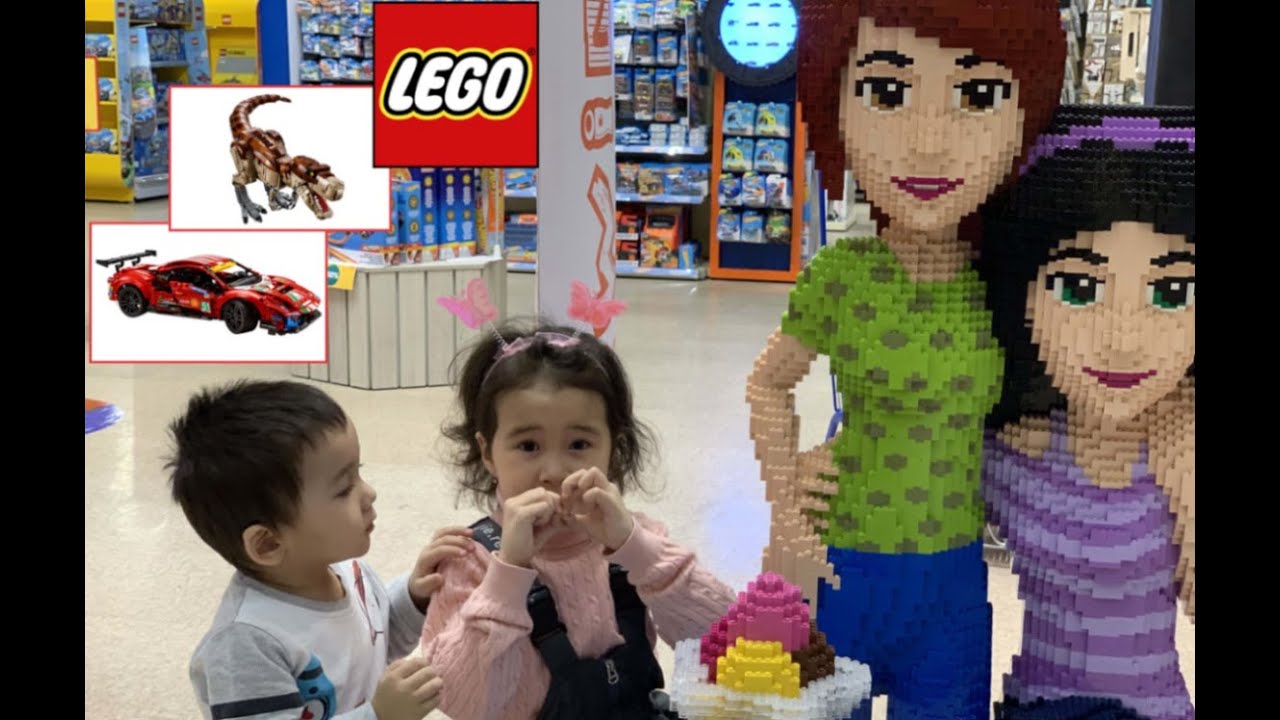 Jasmine and Amir visit the toy store | Жасмин и Амир посещают магазин игрушек