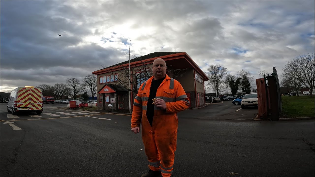 Я не даю вам разрешения публиковать что-либо обо мне в Интернете! 😬🎥🛸❌