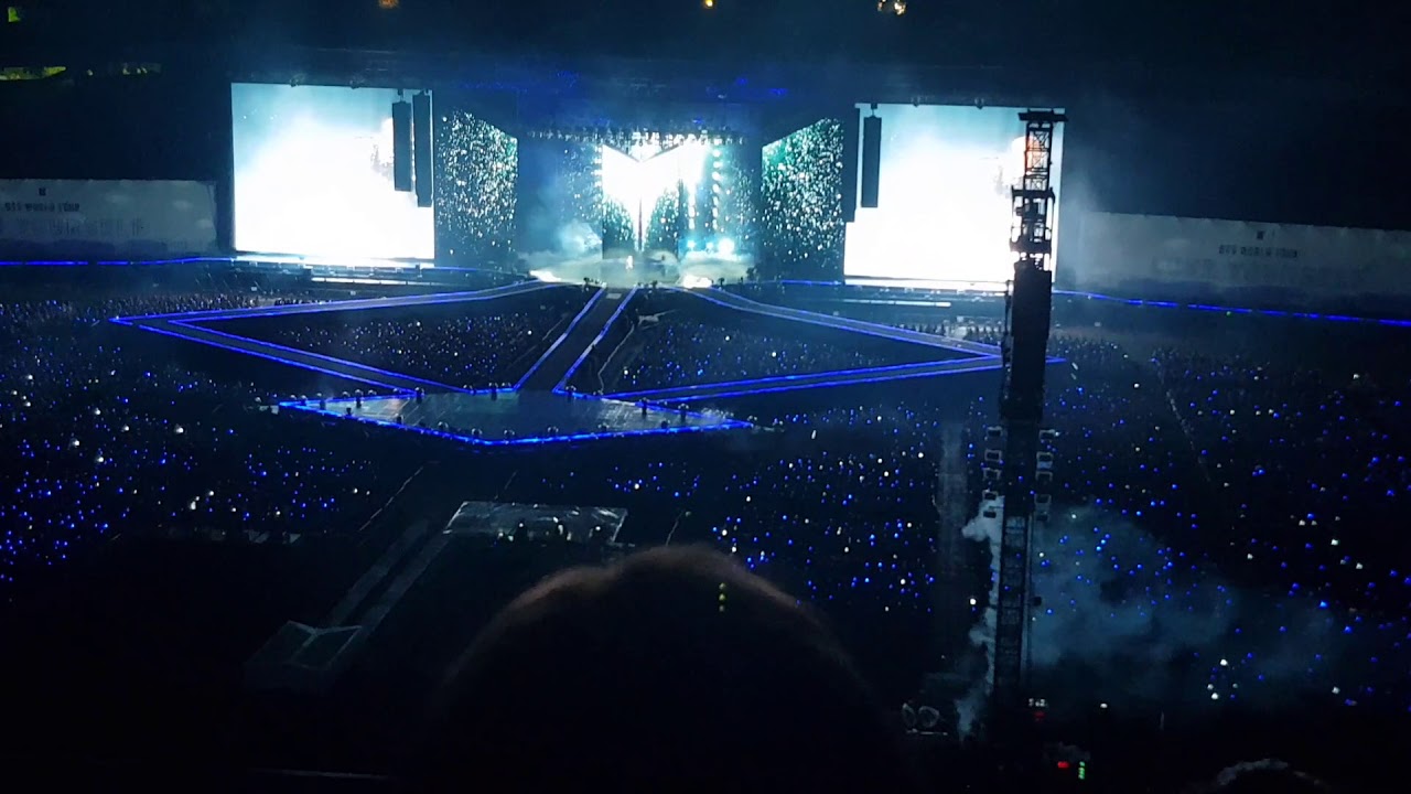 Epiphany fancam @ 180825 BTS Love Yourself in Seoul