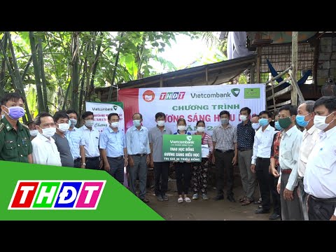 Video Em Nguyễn Thị Ánh Linh | Gương sáng hiếu học -... - YouTube