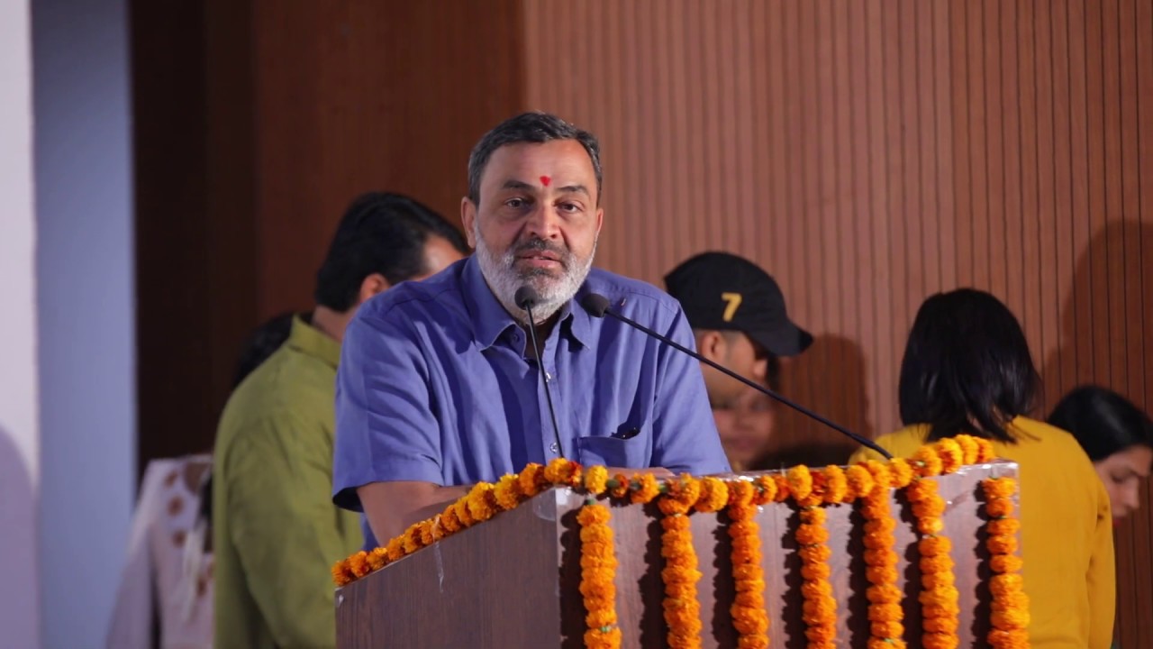 MR. TRIPURARI SHARAN TALKING ABOUT EVENT OF SANGIT SUDHA FOUNDATION.