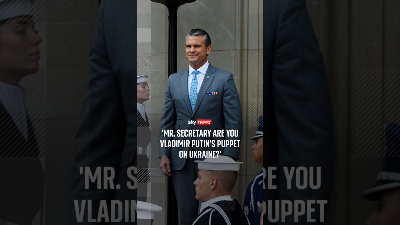 ⁣'Mr. Secretary are you Vladimir Putin's puppet on Ukraine?'