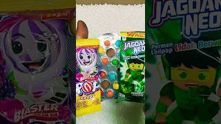 Hunting Lollipop Candy  In Styrofoam Granulescandy unpacking short
