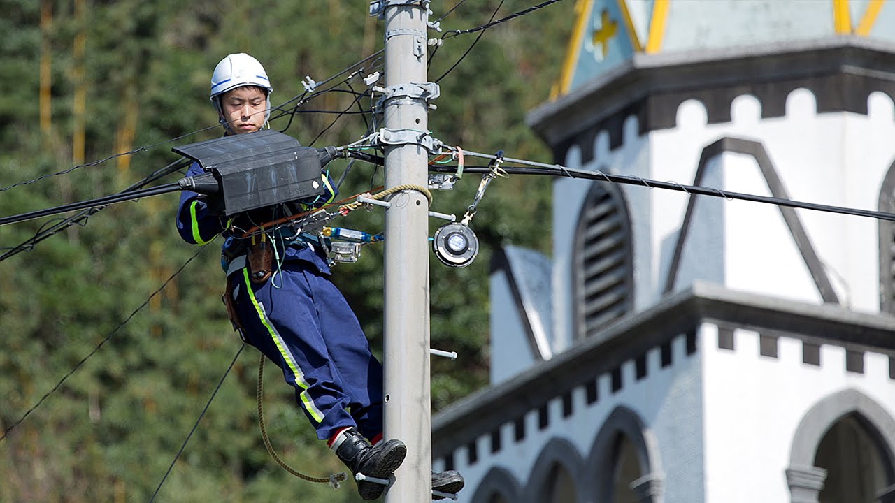 NTT東日本 第1章 「つなぐ。まもる。そして、つよくなる。」 安心を届ける。－つなぐ。