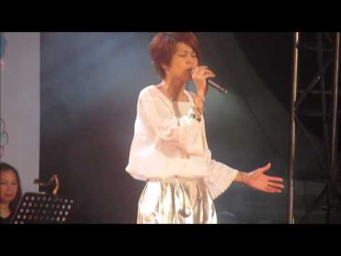曾沛慈2013/9/7新加坡mioTV佳乐台演唱"一个人还是想着一个人"