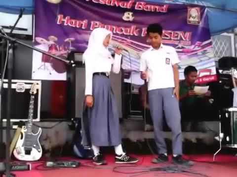 Lagi viral. Anak sekolah nyanyikan lagu malam terakhir