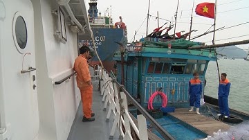 Giải cứu thành công tàu cá cùng 10 thuyền viên gặp nạn trên biển