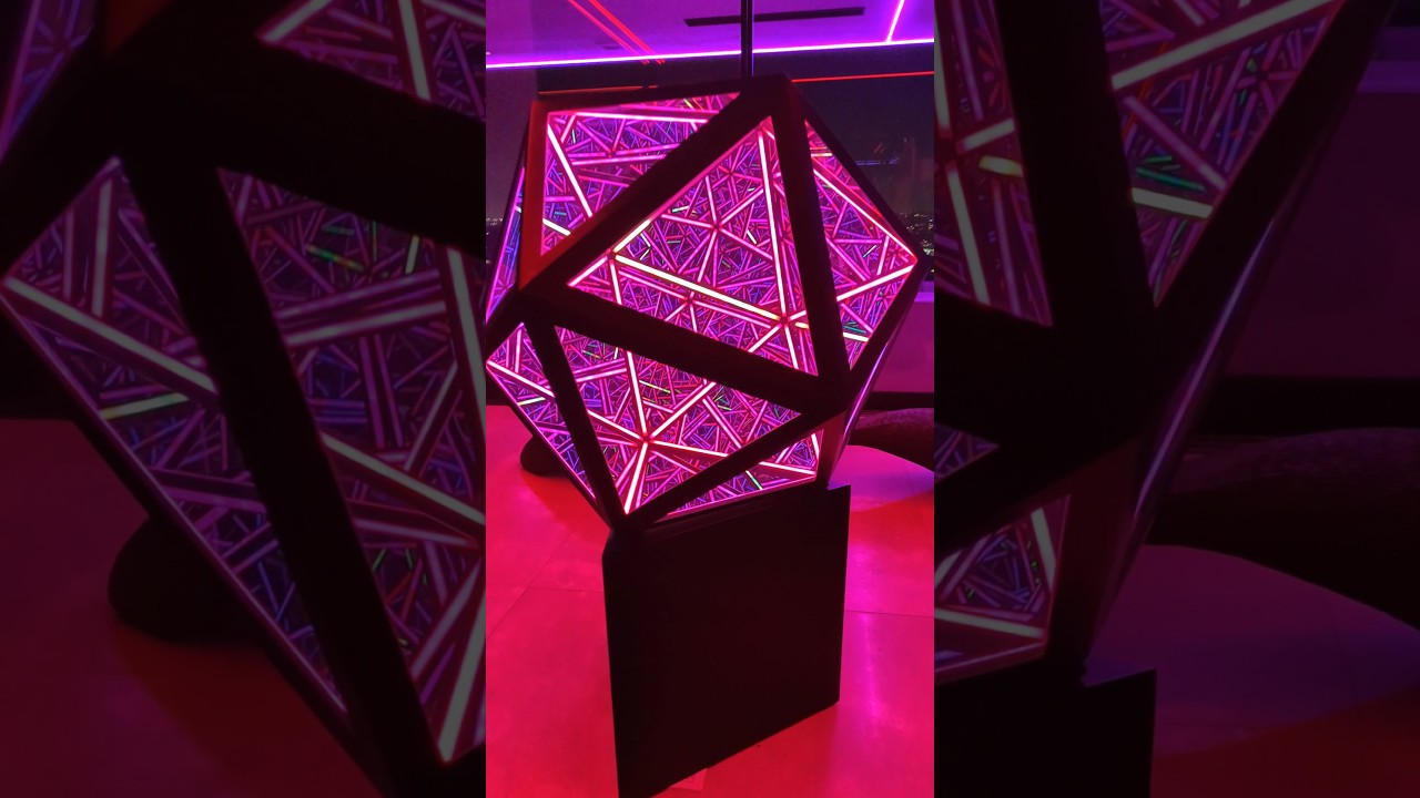 looking into infinity ♾️ 