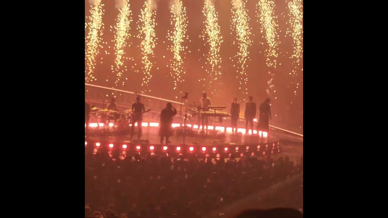 Teddy Swims "Lose Control"  