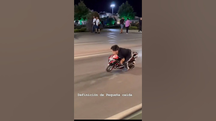 Necesitamos una pequeña Ambulancia 🚑 #motos #bikers #accidente #comedia #risa #caida #autos #motores
