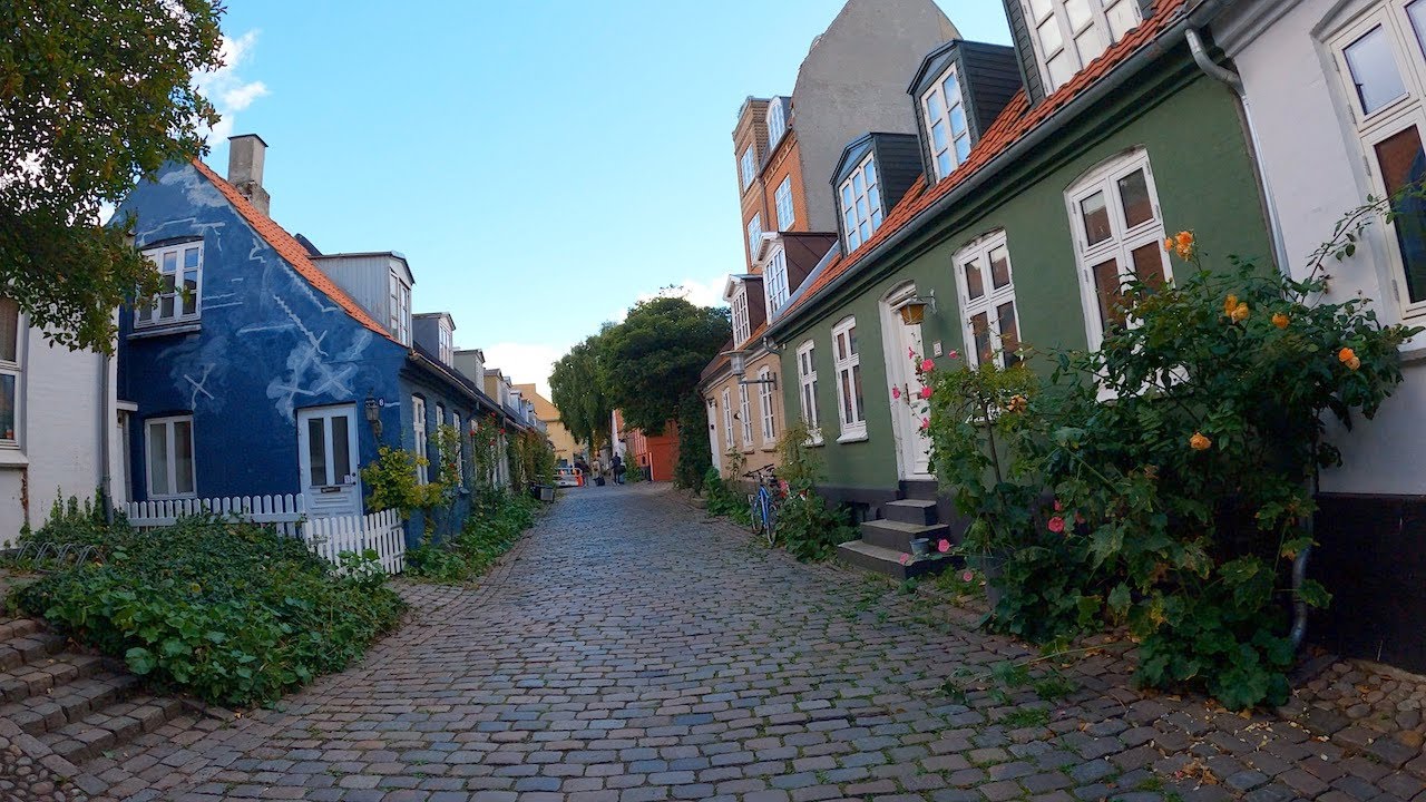 Aarhus City Walk - City Center, Markets and Harbour | 5K