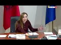 Tabaku: Barbari ndaj të rinjve! Bido: Të maskuarit marrin molotovë nga selia e PD-së