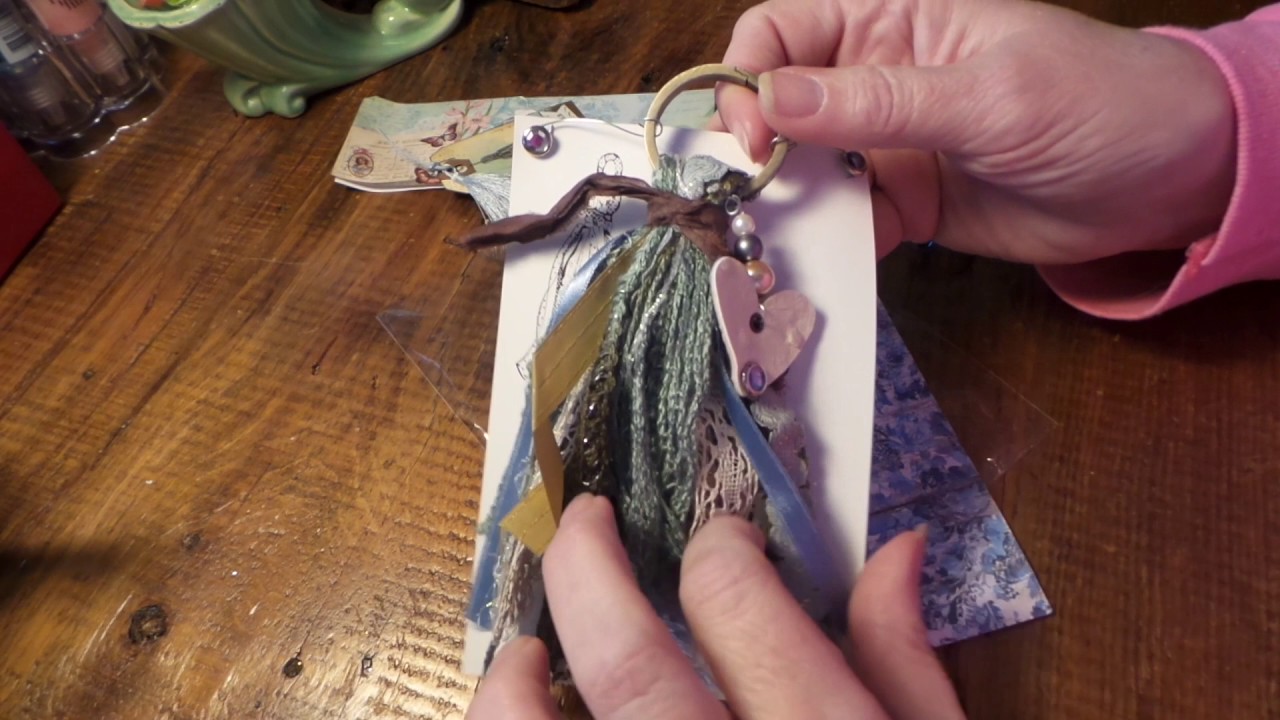 PRETTY RIBBON TASSELS