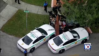 Chase ends in crash, bailout in North Miami