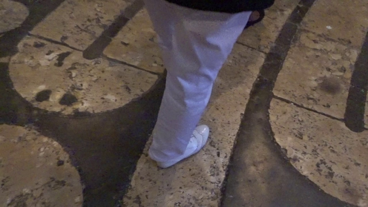 Chartres cathedral labyrinth