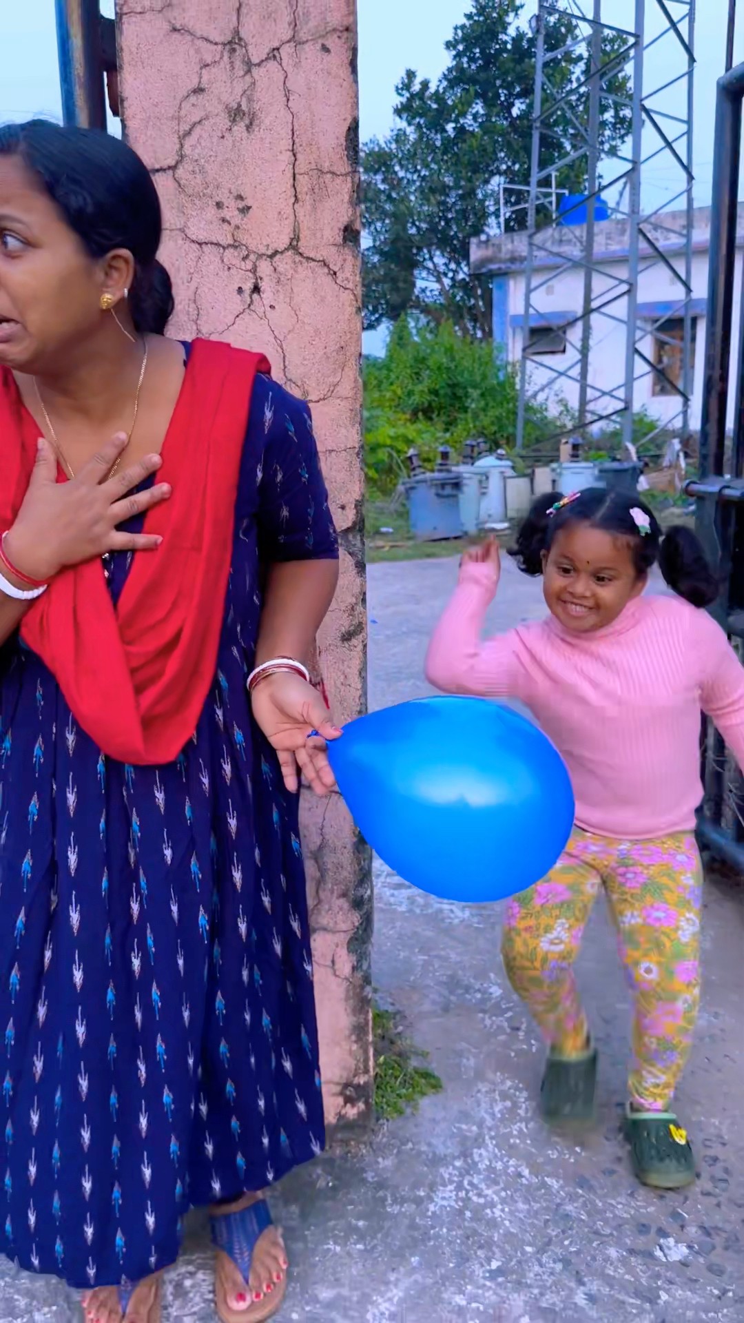 Misti Ne Balloon Fod Diya??#mistihappylifestyle #shorts #viral #ytshorts #shortvideo #funny